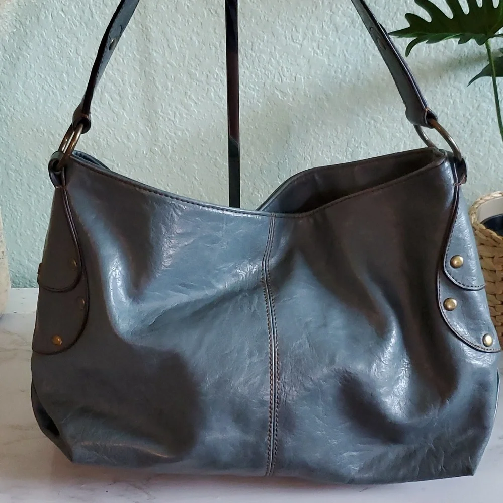 Axcess by Liz Claiborne blue hobo shoulder bag